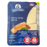 פרוסות גבינה צהובה חצי קשה 28% הכפר הלבן 400 גרם