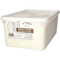 גבינת טבורוג 0.6% עם צימוקים כ-300 גרם גבינות הכפר במשקל