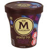 גלידת שמנת בטעם וניל קלאסיק עם שברי שוקולד חלב במעטפת שוקולד חלב מגנום 440 מ"ל
